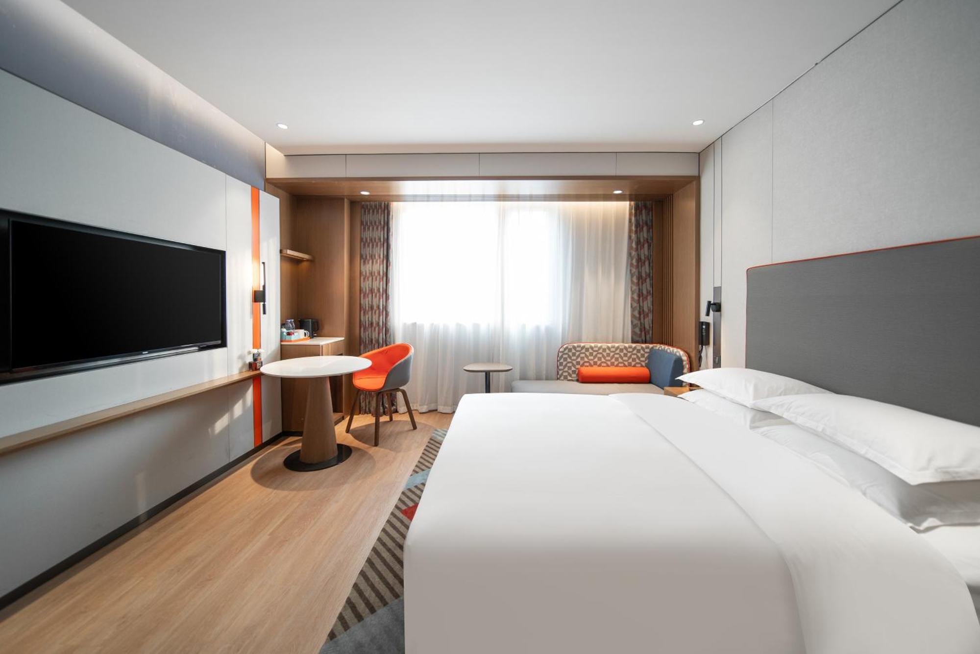 Holiday Inn Express Shanghai Pujiang Lianhang Road By Ihg Exterior foto